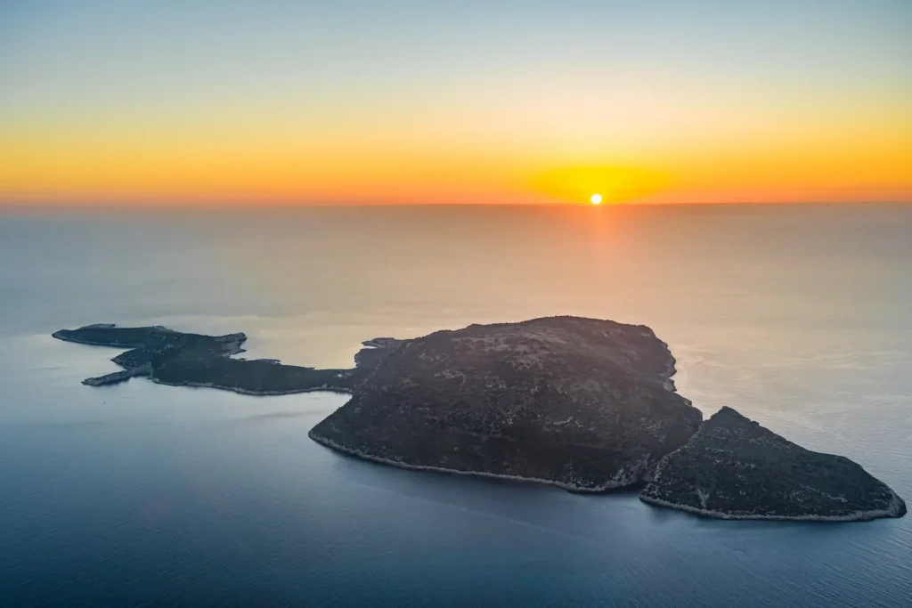 Proti Island Marathopolis cruise